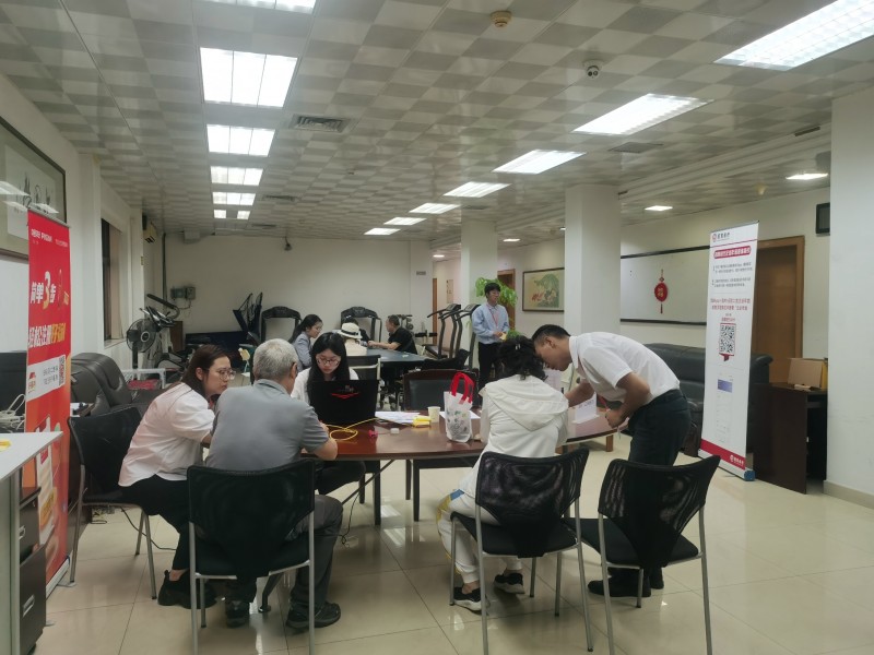 从深圳先行示范！平安养老险创新"驻场+云端"年金服务破解退休办理难题