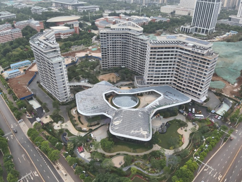 中建四局承建的泰康之家·滇园(一期)项目正式投入运营