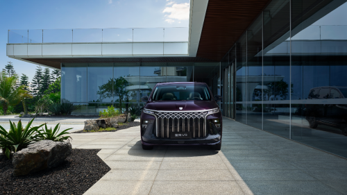 东风风行星海V9：事业家庭双选座驾，豪雅登场掌控全场