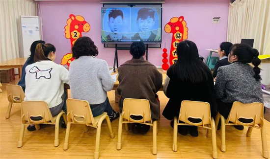 园社联动学雷锋 童心实践传薪火! 隆昌市实验幼儿园党支部联合社区开展主题党日活动