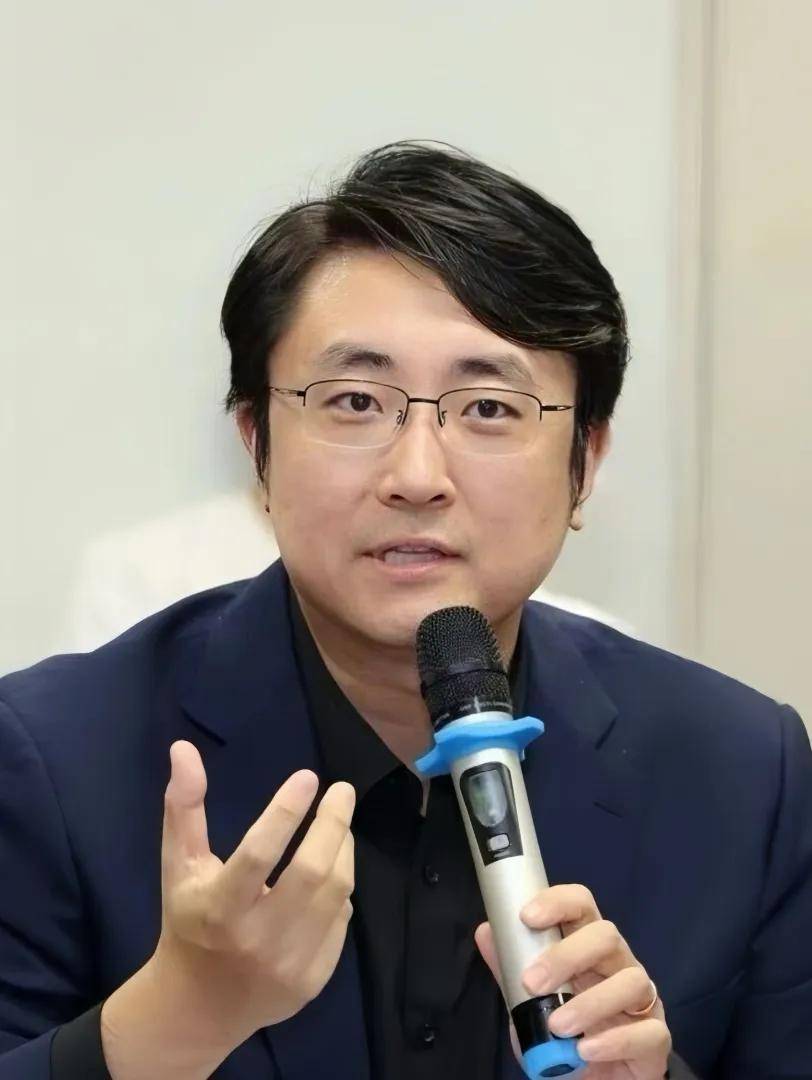 专访|翟光耀:围坐圆桌,共研冠脉复杂钙化病变更优解,第二届4C俱乐部年度峰会,欢迎您的到来!