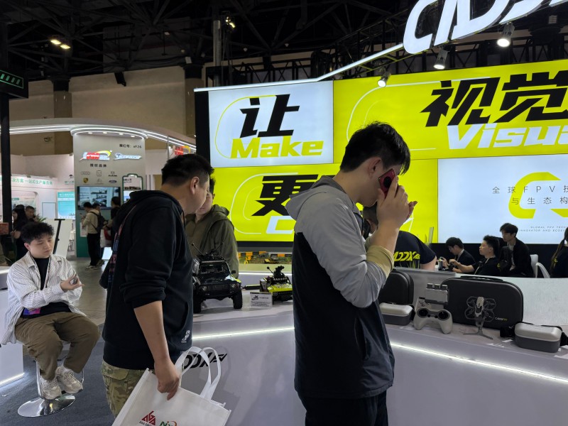 从FPV数字图传到沉浸体验，CADDX展示FPV影像生态布局