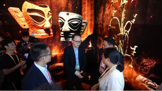 连续三届参加！在国家级链博会现场，洲明LED+AI如何领跑新质影像产业链？