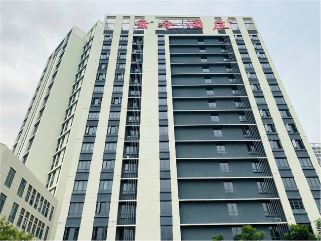 云仓酒庄2026 | 云仓酒庄创始人荆涛定义了AI进入实体企业经营的商业模式